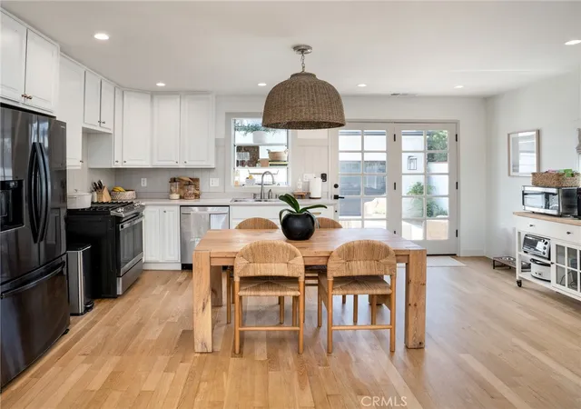 4th image of 527 W Mariposa Ave, El Segundo, CA 90245 | MLS# SB26139722
