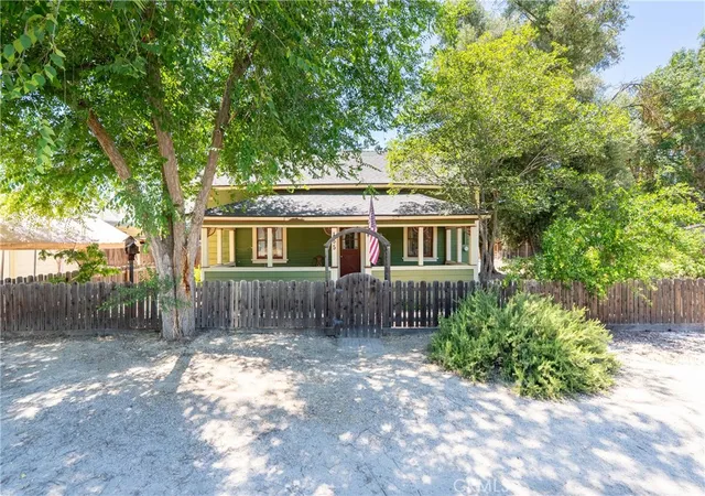 Homes for sale in Shandon, CA | 155 N 2nd Street, Shandon, CA 93461 | MLS# NS26139996