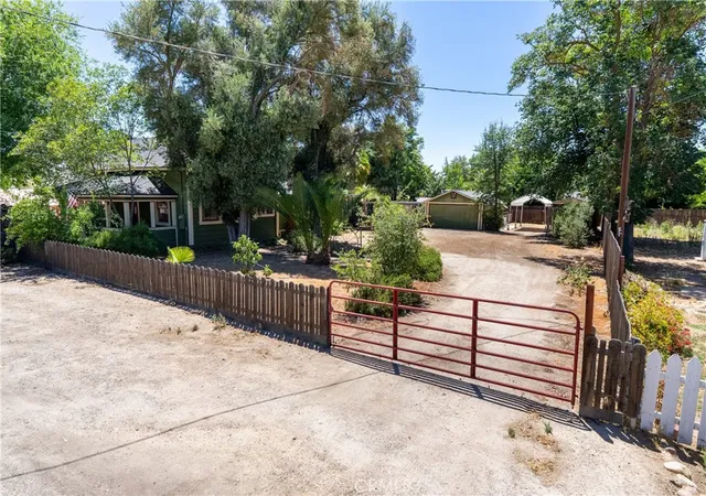 Homes for sale in Shandon, CA | 155 N 2nd Street, Shandon, CA 93461 | MLS# NS26139996