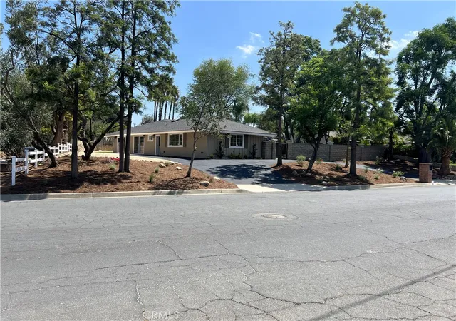 Homes for sale in Jurupa Valley, CA | 7831 Live Oak Dr, Jurupa Valley, CA 92509 | MLS# CV26140627