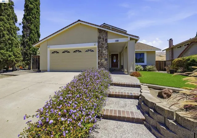 Photo 1 of Single family home for sale at 47108 Yucatan Dr, Fremont, CA 94539 | MLS# 41139940 | Listing updated on 2026-10-30