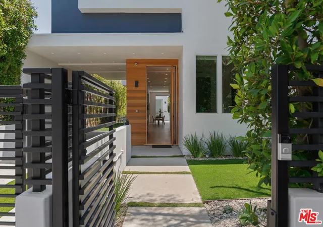 3rd image of 436 Norwich Dr, West Hollywood, CA 90048 | MLS# 26853099