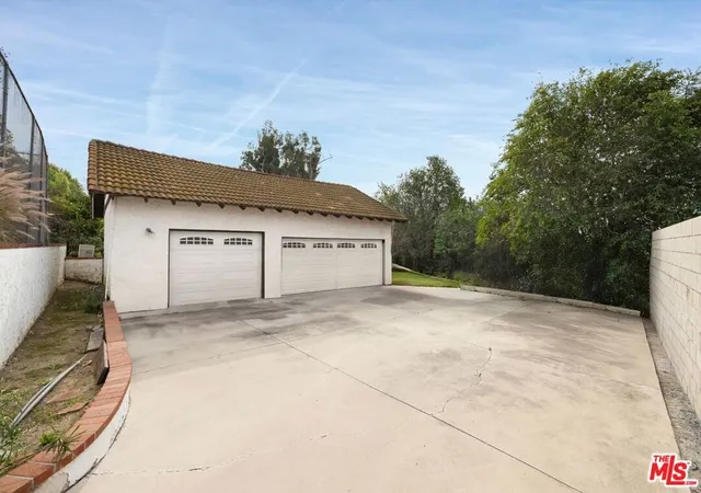Homes for sale in Anaheim, CA | 7680 E Eucalyptus Wy, Anaheim, CA 92808 | MLS# 26853327