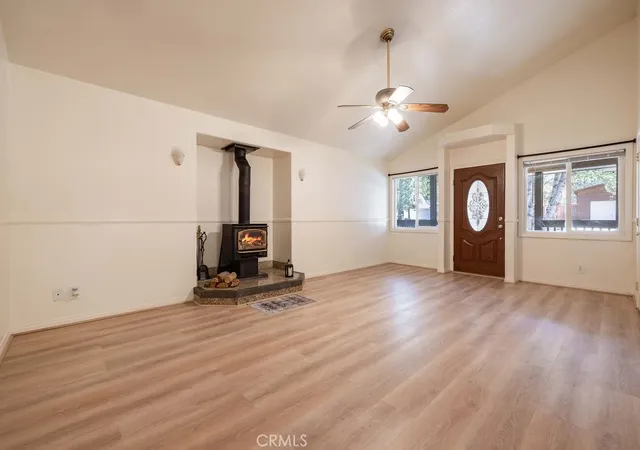 Photo 2 of Single family home for sale at 451 Maple, Sugarloaf, CA 92386 | MLS# IG26140207 | Listing updated on 2026-09-29