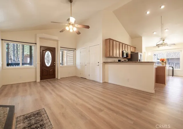Photo 3 of Single family home for sale at 451 Maple, Sugarloaf, CA 92386 | MLS# IG26140207 | Listing updated on 2026-09-29