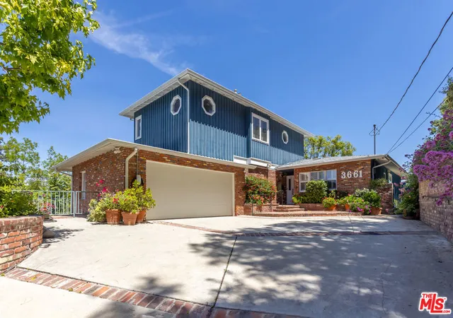 Photo 1 of Single family home for sale at 3661 Sunswept Dr, Studio City, CA 91604 | MLS# 26851331 | Listing updated on 2026-10-09