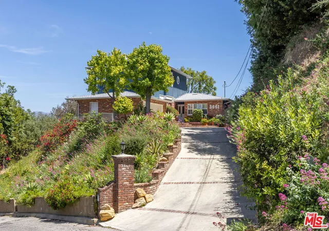 Photo 2 of Single family home for sale at 3661 Sunswept Dr, Studio City, CA 91604 | MLS# 26851331 | Listing updated on 2026-10-09