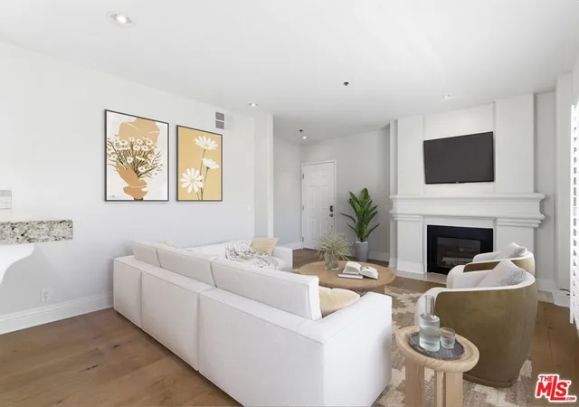 5th image of 11838 Kiowa Ave #203, Los Angeles, CA 90049 | MLS# 26853345