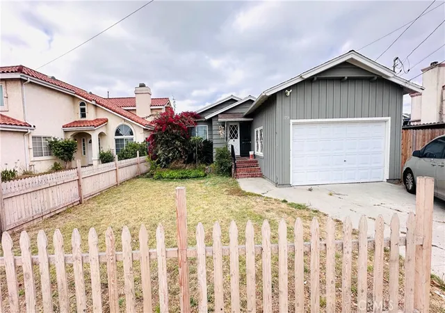 Photo 2 of Single family home for sale at 1754 256th, Lomita, CA 90717 | MLS# SB26140742 | Listing updated on 2026-09-25