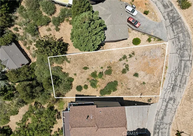 2nd image of 402 Darfo, Crestline, CA 92325 | MLS# IG26140687