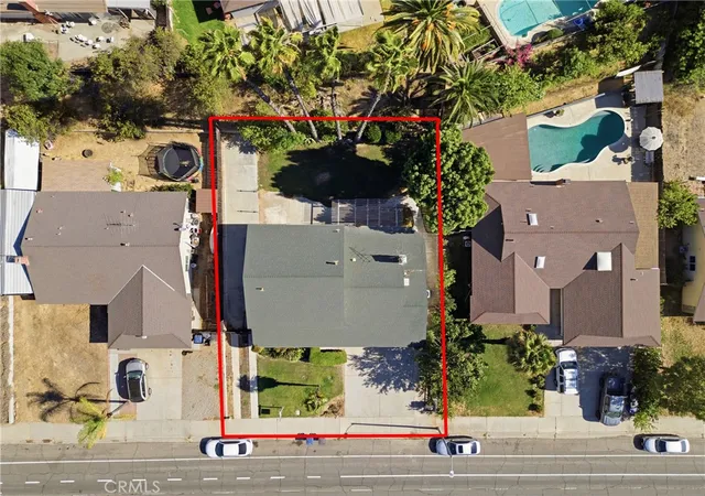Photo 2 of Single family home for sale at 370 W Blaine, Riverside, CA 92507 | MLS# IV26140508 | Listing updated on 2026-09-06