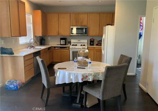 4th image of 13951 Jockey, Victorville, CA 92394 | MLS# IV26140874