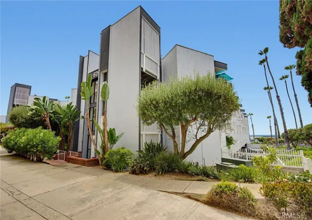 2nd image of 620 The Vlg, Redondo Beach, CA 90277