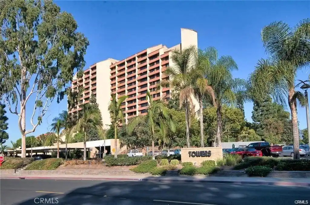Photo 1 of Condo for sale at 24055 Paseo Del Lago #956, Laguna Woods, CA 92637 | MLS# OC26140888 | Listing updated on 2026-08-28