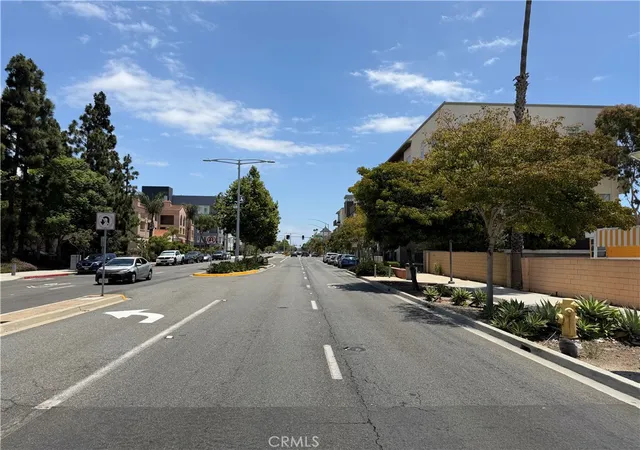 16th image of 520 E Carson St, Carson, CA 90745 | MLS# PV26140962