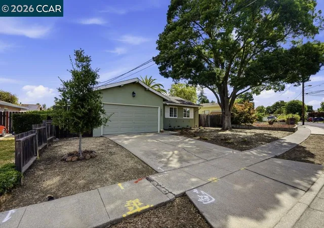Homes for sale in Concord, CA | 3537 Thunderbird Dr, Concord, CA 94520 | MLS# 41139977