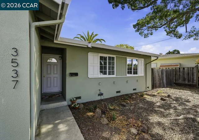Homes for sale in Concord, CA | 3537 Thunderbird Dr, Concord, CA 94520 | MLS# 41139977