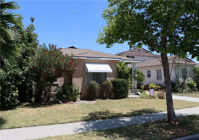 Photo 2 of Single family home for sale at 5958 Lorelei, Lakewood, CA 90712 | MLS# RS26140048 | Listing updated on 2026-09-21