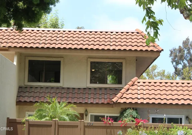 3rd image of 734 Yeats Ln, Ventura, CA 93003 | MLS# V1-37278