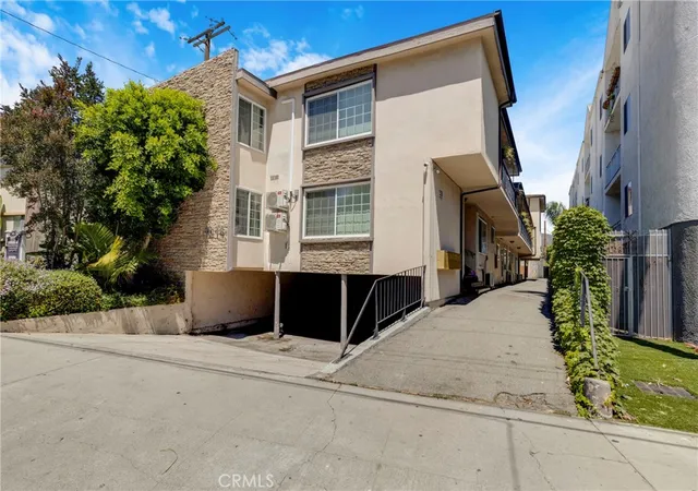 2nd image of 1814 Grismer, Burbank, CA 91504 | MLS# CV26141069