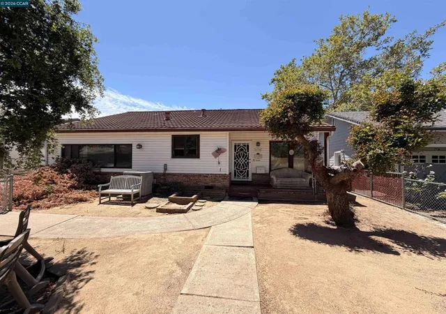 4th image of 3732 Kings Way, Sacramento, CA 95821 | MLS# 41139992