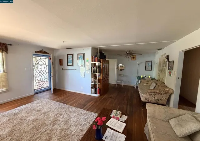 5th image of 3732 Kings Way, Sacramento, CA 95821 | MLS# 41139992