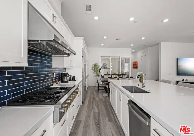 3rd image of 26710 Beartown Ln, Stevenson Ranch, CA 91381 | MLS# 26853551