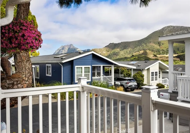 Photo 2 of Manufactured home for sale at 515 Aleppo Dr #14, Morro Bay, CA 93442 | MLS# SC26122256 | Listing updated on 2026-09-30