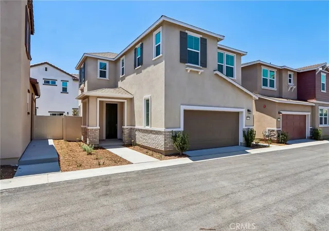 Photo 3 of Sale Pending at 28353 Via Alella, Temecula, CA 92591 | MLS# OC26140902 | Listing updated on 2026-09-16