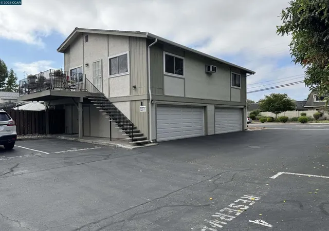 Homes for sale in Concord, CA | 1070 Mohr Ln #1, Concord, CA 94518 | MLS# 41139999