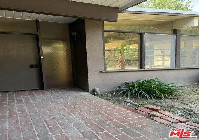 Homes for sale in Beverly Hills, CA | 2528 Hutton Dr, Beverly Hills, CA 90210 | MLS# 26851663