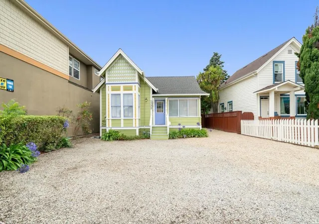 Photo 3 of Single family home for sale at 1328 Mission St, Santa Cruz, CA 95060 | MLS# ML82052563 | Listing updated on 2026-10-06