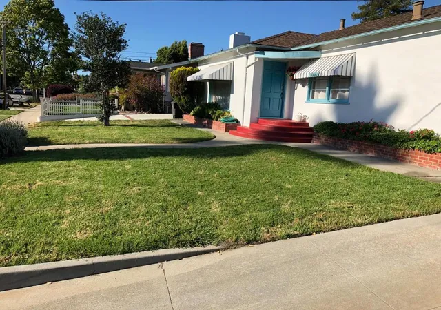Photo 3 of Sale Pending at 1006 Seabright Ave, Santa Cruz, CA 95062 | MLS# ML82052564 | Listing updated on 2026-10-06