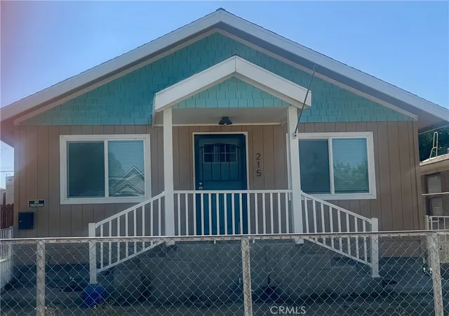 Single family home for sale at 215 Monroe, Taft, CA 93268 | MLS# NS26141222