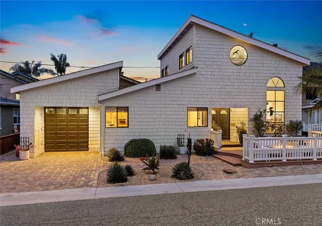 Photo 2 of Single family home for sale at 250 Castaic Ave, Pismo Beach, CA 93449 | MLS# PI26133752 | Listing updated on 2026-09-28
