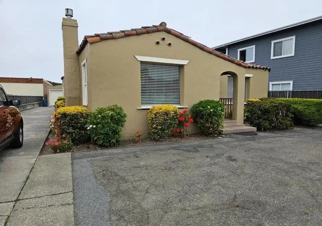 Homes for sale in Half Moon Bay, CA | 220 Main St, Half Moon Bay, CA 94019 | MLS# ML82052572