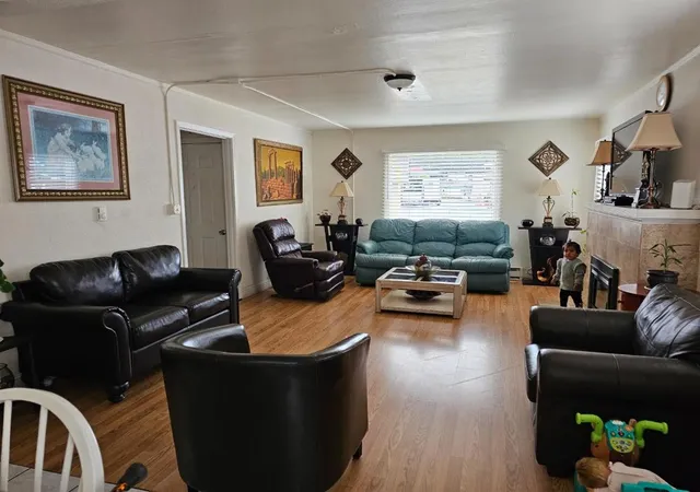 4th image of 220 Main St, Half Moon Bay, CA 94019 | MLS# ML82052572