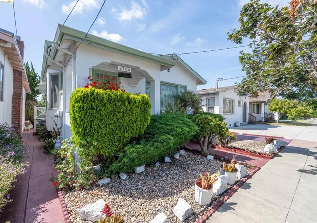 2nd image of 2706 67th Ave, Oakland, CA 94605 | MLS# 41140014