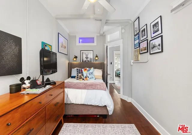 4th image of 325 W 3Rd St, Long Beach, CA 90802