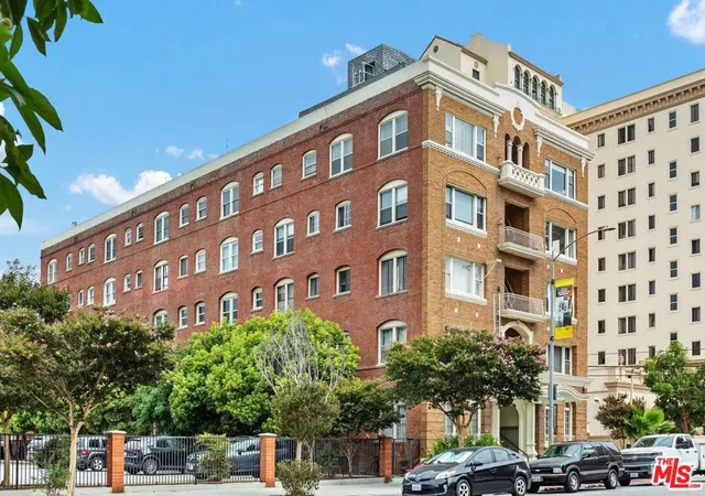 Homes for sale in Long Beach, CA | 325 W 3Rd St, Long Beach, CA 90802