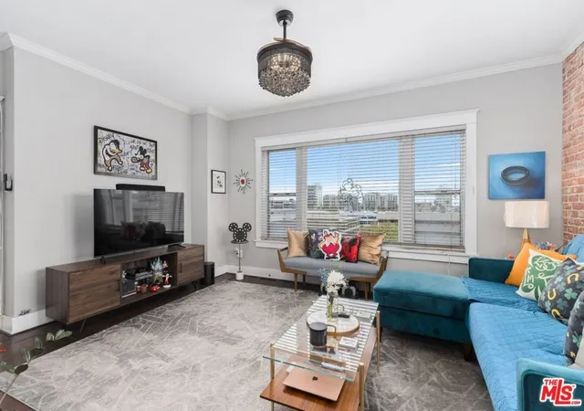 Homes for sale in Long Beach, CA | 325 W 3Rd St, Long Beach, CA 90802