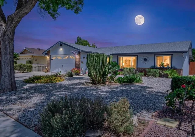 Homes for sale in Hemet, CA | 1740 Walden Ln, Hemet, CA 92545 | MLS# PTP2604934