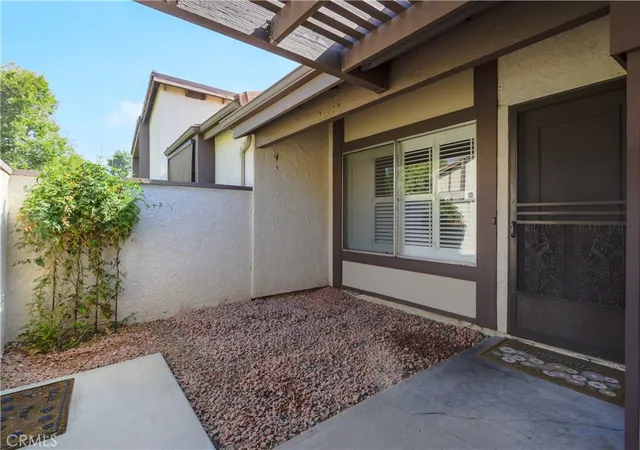 Photo 1 of Townhouse for sale at 24632 Masters Cup Way, Valencia, CA 91355 | MLS# SR26128900 | Listing updated on 2026-10-11