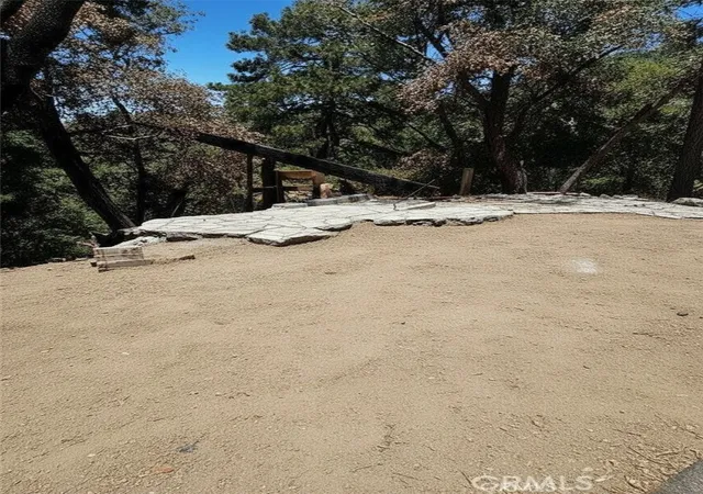 1st image of 1102 Chateau, Crestline, CA 92325 | MLS# IG26141434