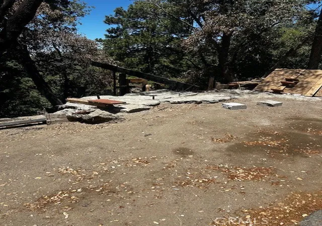 2nd image of 1102 Chateau, Crestline, CA 92325 | MLS# IG26141434