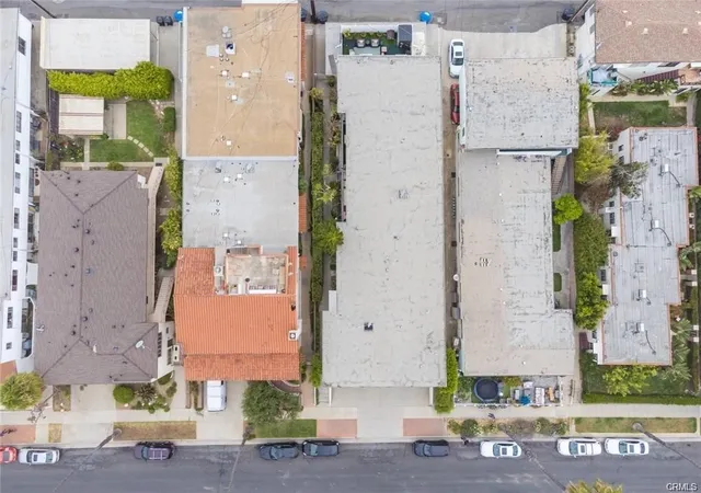 Photo 2 of Multi family home for sale at 943 19th, Santa Monica, CA 90403 | MLS# SR26140538 | Listing updated on 2026-06-29