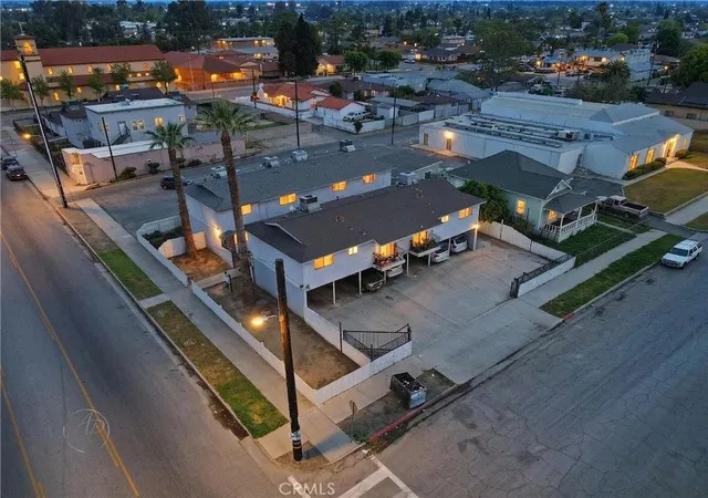 10th image of 1401 Baker, Bakersfield, CA 93305 | MLS# OC26141459
