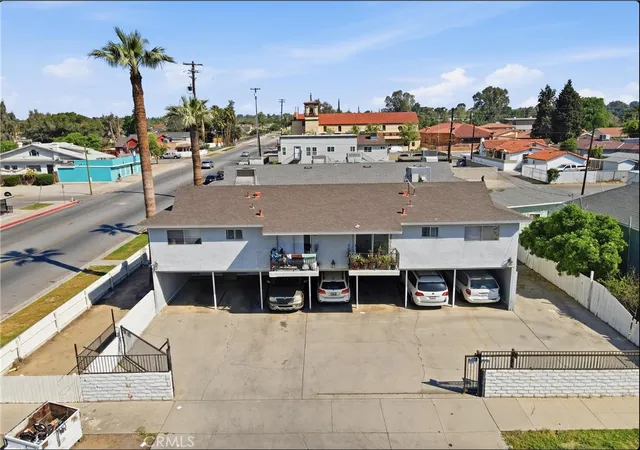 4th image of 1401 Baker, Bakersfield, CA 93305 | MLS# OC26141459