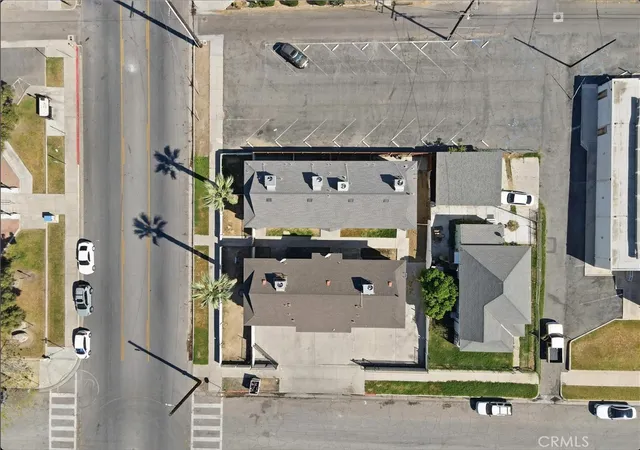 5th image of 1401 Baker, Bakersfield, CA 93305 | MLS# OC26141459