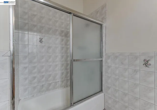 18th image of 558 560 Balboa St, San Francisco, CA 94118 | MLS# 41140029
